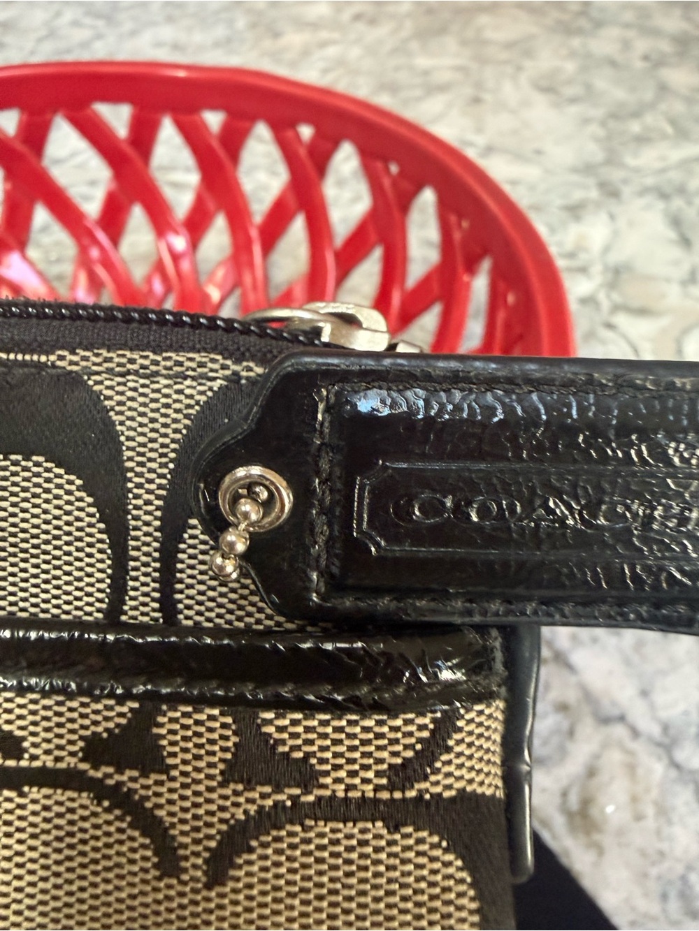 Coach Signature Crossbody - Picture 3 of 11